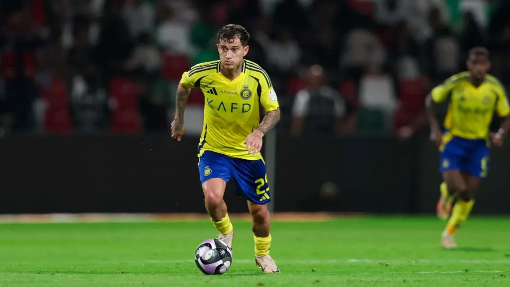 Otavio ddurante a partida da Saudi Pro League entre Al-Ettifaq e Al-Nassr. Foto: Yasser Bakhsh/Getty Images