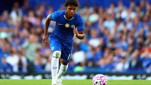 Andrey Santos em ação pelo Chelsea. Foto: Bryn Lennon/Getty Images