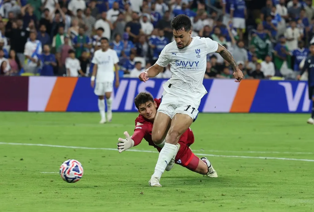 Marcos Leonardo em campo no Mundial (Photo by Richard Pelham/Getty Images)