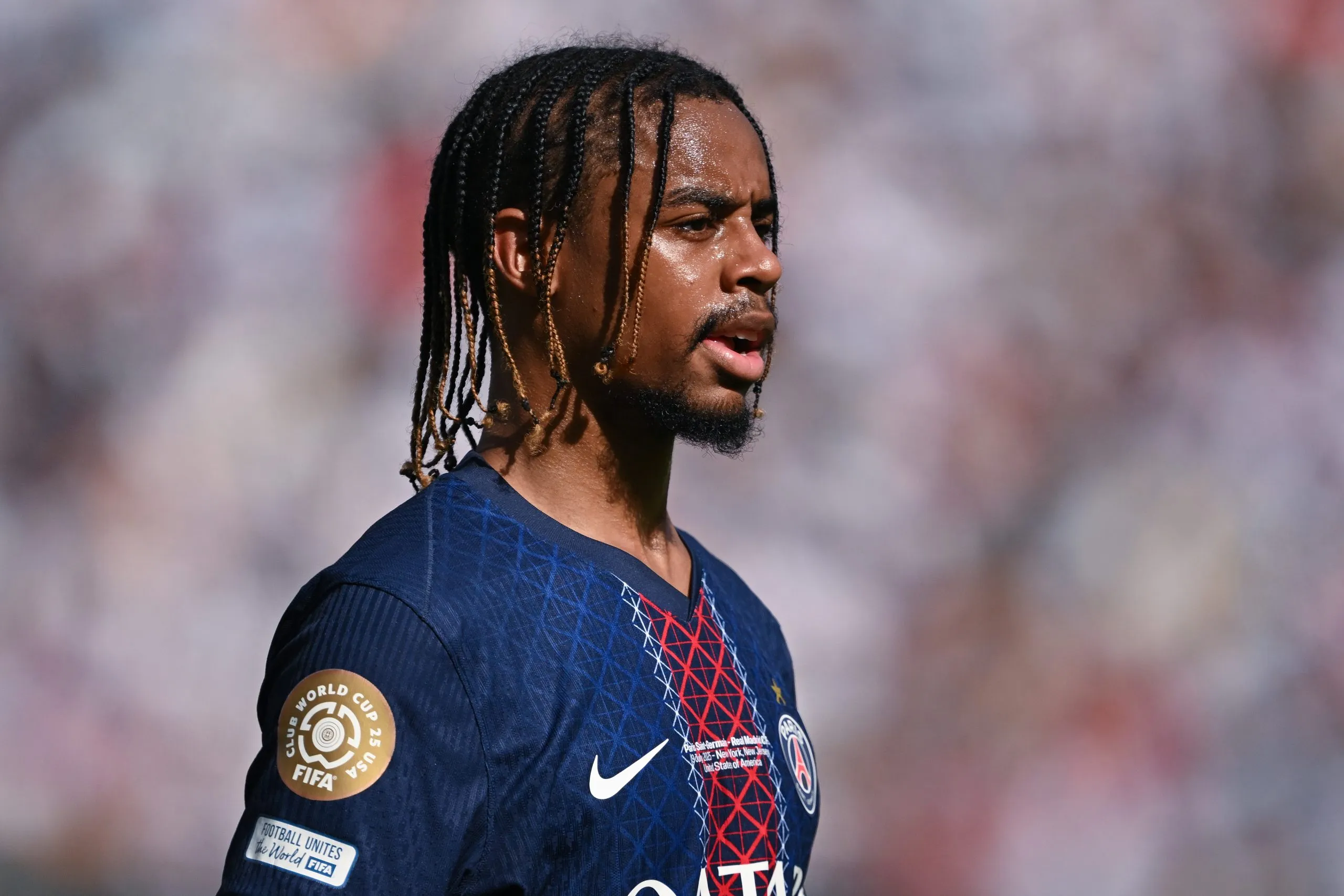 Barcola, alvo do Manchester United, em jogo do PSG. (Photo by David Ramos/Getty Images