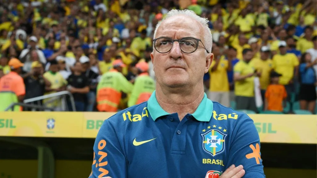 Dorival Júnior ficou oito meses no cargo e se despediu após 16 jogos (Foto: Pedro Vilela/Getty Images)