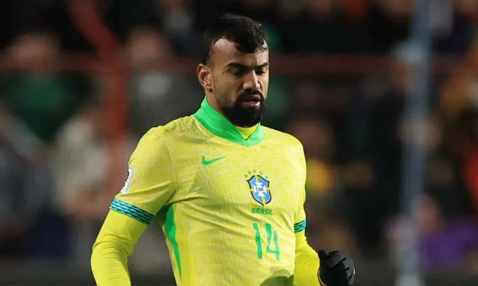 Fabrício Bruno, com a camisa amarela da Seleçaõ Brasileira