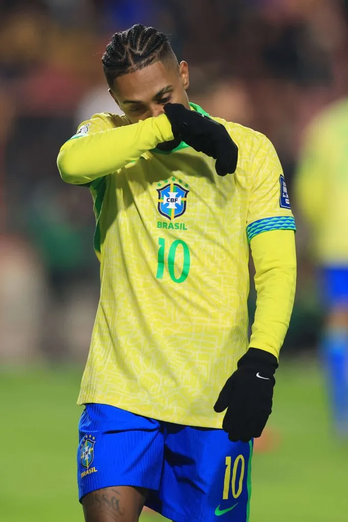 Raphinha não gostou de ter jogado na altitude de 4 mil metros na Bolívia na Seleção Brasileira. Jogador agora terá os duelos pelo Barcelona (Foto: Buda Mendes/Getty Images)