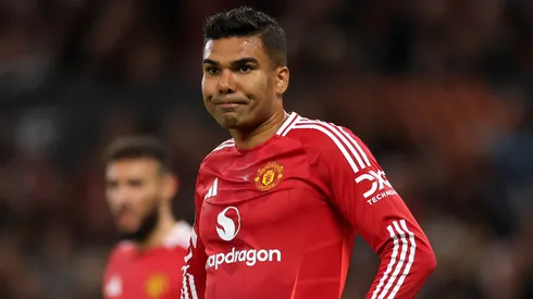 O clube busca substituir Casemiro e reduzir custos, enquanto a permanência de Ruben Amorim no comando ainda gera dúvidas. (Foto: Carl Recine/Getty Images)