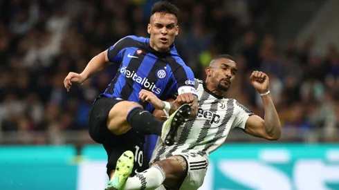 Lautaro Martínez e Bremer em Juventus x Inter. Inteligência artificial apontou favorito para o jogo. Foto: Marco Luzzani