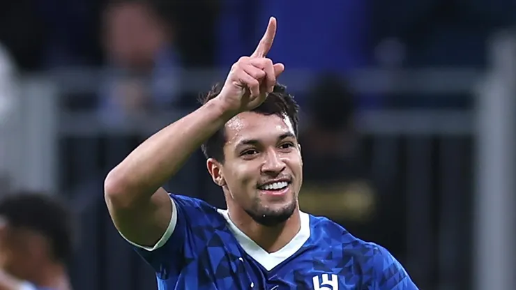 Marcos Leonardo comemorando um gol. Foto: Abdullah Ahmed/Getty Images