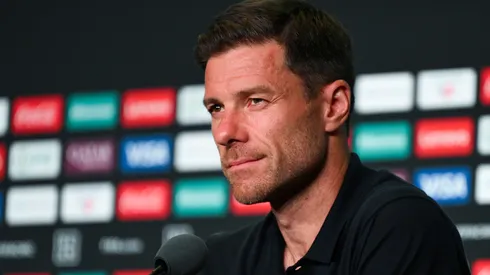 Xabi Alonso dando entrevista pelo Real Madrid. Foto: David Ramos/Getty Images