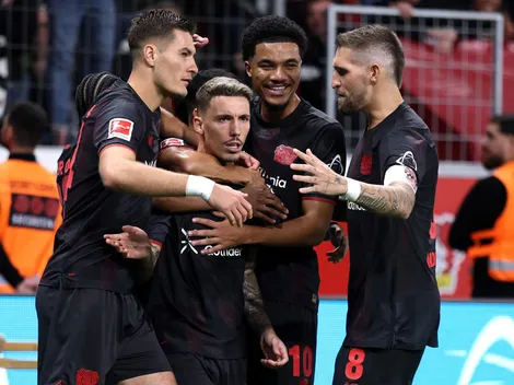 Bayer Leverkusen vence com show de Alejandro Grimaldo