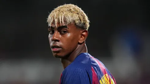 Lamine Yamal em jogo do Barcelona. Foto: Alex Caparros/Getty Images