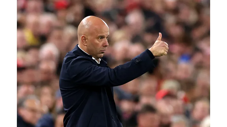 Arne Slot, técnico do Liverpool. (Photo by Carl Recine/Getty Images)