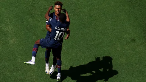 A boa notícia é a possível volta de nomes importantes, como Dembélé e Doué, que reforçam o time em um momento decisivo da temporada e antecedem o confronto pela Liga dos Campeões contra o Bayer Leverkusen. (Foto: Luke Hales/Getty Imagens)