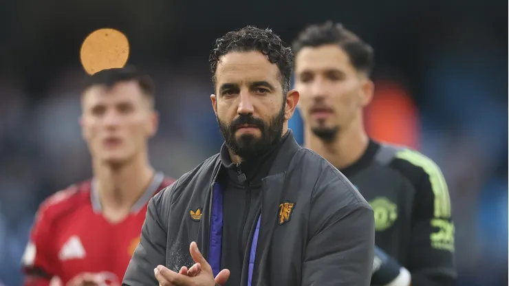 Manchester United pode ter Lisandro Martínez de volta em outubro. (Photo by Carl Recine/Getty Images)