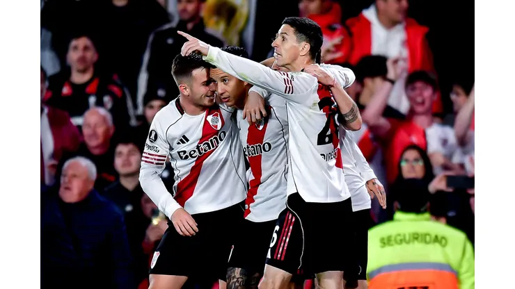 Jogadores do River Plate em comemoração. (Photo by Marcelo Endelli/Getty Images)