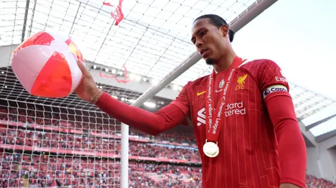 Van Djik, zagueiro do Liverpool – Photo by Carl Recine/Getty Images