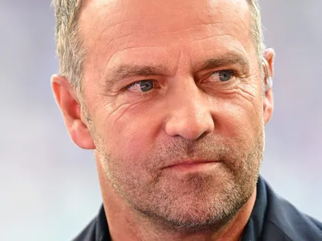 Hansi Flick projeta estreia em Newcastle x Barcelona