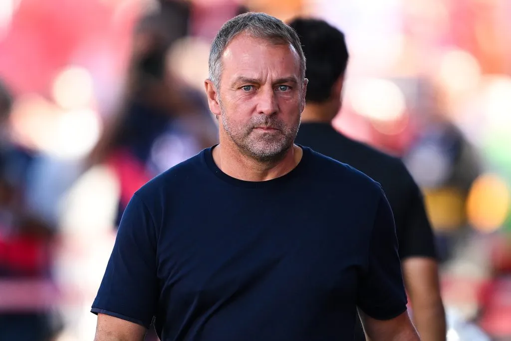 Hansi Flick, técnico do Barcelona. (Photo by David Ramos/Getty Images)