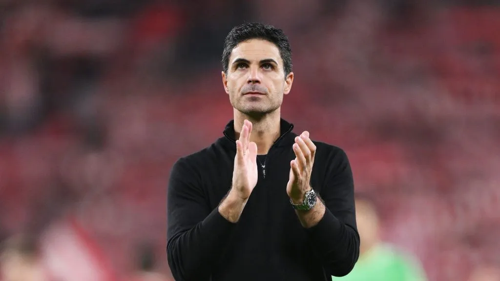Arteta durante jogo contra o Bilbao na Champions League (Foto: David Ramos/Getty Images)