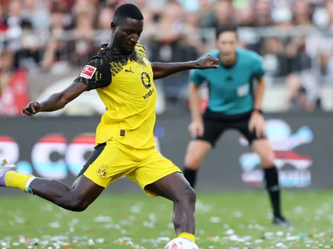 Borussia Dortmund tem discussão entre jogadores por cobrança de pênalti e dirigente nega atrito