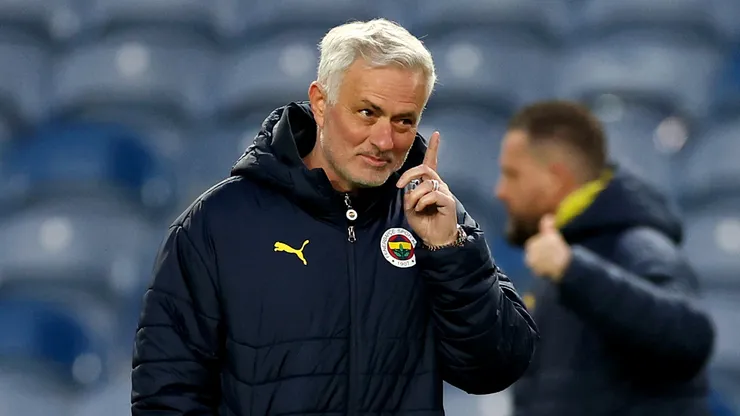 José Mourinho, técnico do Fenerbahçe. (Foto: Ian MacNicol/Getty Images)