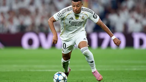 Kylian Mbappé, do Real Madrid, em ação durante a partida da Fase MD1 da Liga dos Campeões da UEFA 2025/26 entre Real Madrid CF e Olympique de Marseille, no Estádio Santiago Bernabéu, em 16 de setembro de 2025, em Madri, Espanha. Foto: Angel Martinez/Getty Images