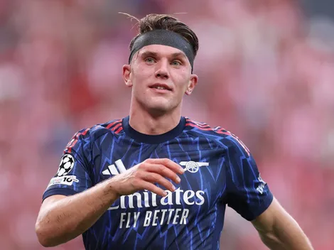 Viktor Gyökeres recebe conselhos de Henry após jogo da Champions