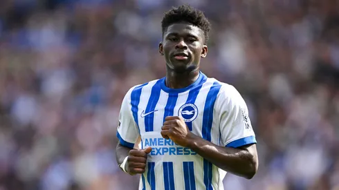 Carlos Baleba, meia do Brighton, está na mira do Manchester United. Foto: Mike Hewitt/Getty Images
