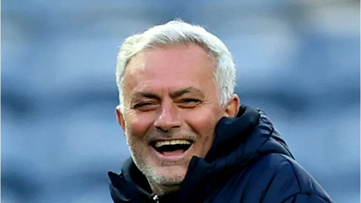 José Mourinho é apresentado pelo Benfica. Foto: Ian MacNicol/Getty Images