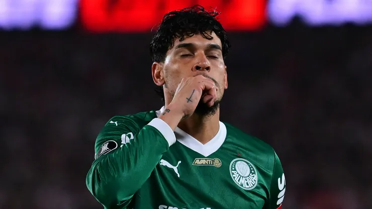 Gustavo Gómez marca pelo Palmeiras. (Foto: Marcelo Endelli/Getty Images)