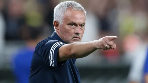 José Mourinho é o novo técnico do Benfica