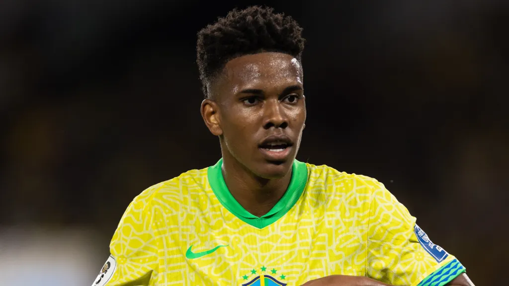 Estêvão pela Seleção Brasileira (Foto: Ruano Carneiro/Getty Images)