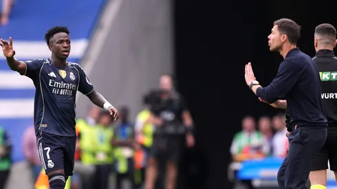 Vinicius Jr e Xabi Alonso, Real Madrid. Foto: Juan Manuel Serrano Arce/Getty Images