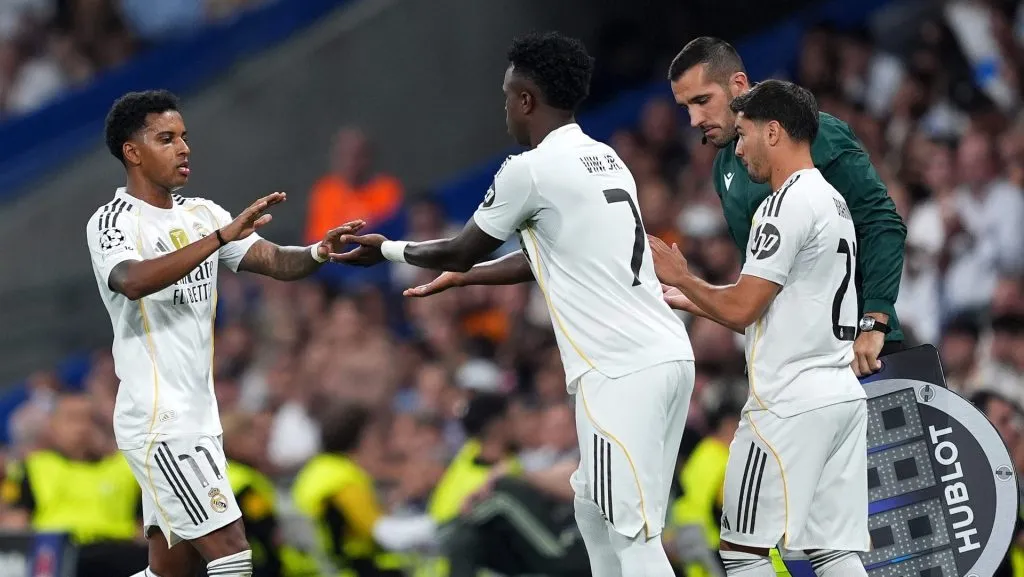 O clube observa a situação com cautela, enquanto negociações contratuais e possíveis consequências futuras ganham destaque. (Photo by Mateo Villalba Sanchez/Getty Images)