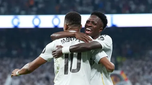 Mbappé e Vini Jr. em ação pelo Real Madrid.