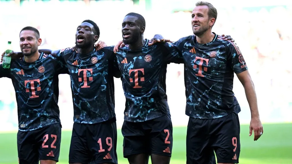 Jogadores do Bayern de Munique comemorando. Foto: Stuart Franklin/Getty Images