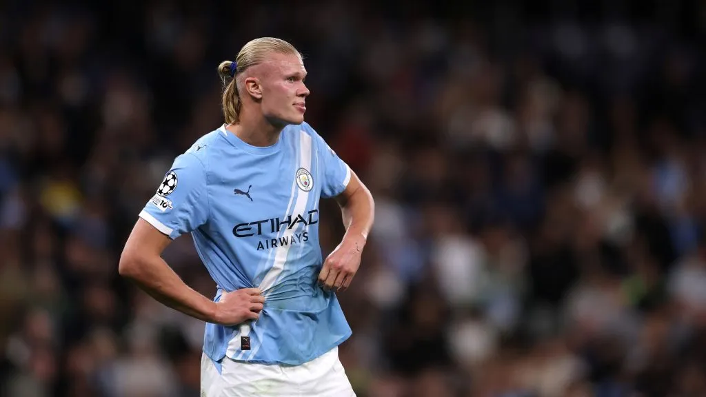 Haaland jogando pelo Manchester City. Foto: Ryan Pierse/Getty Images