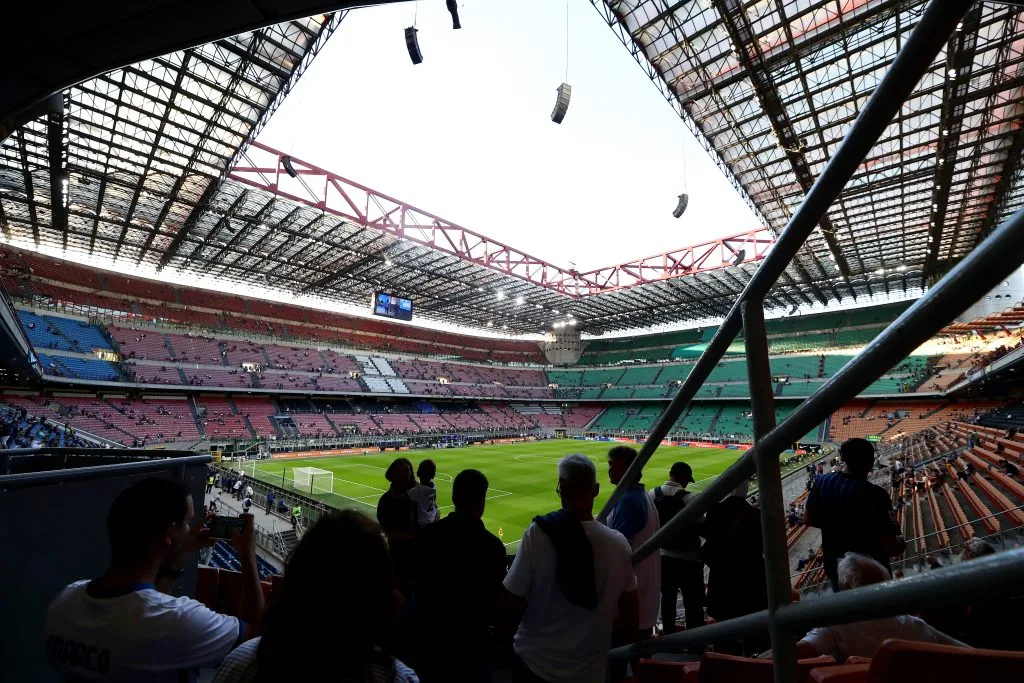 Vista geral do interior do estádio antes da partida da Série A entre FC Internazionale e Udinese Calcio no Estádio Giuseppe Meazza em 31 de agosto de 2025 em Milão, Itália. Foto: Marco Luzzani/Getty Images