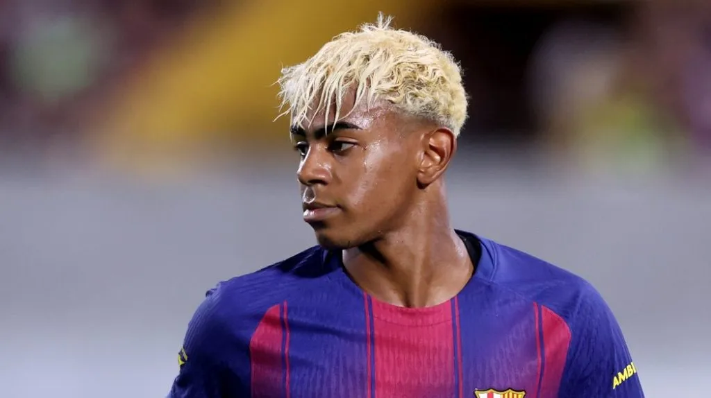 Yamal em ação pelo Barcelona.