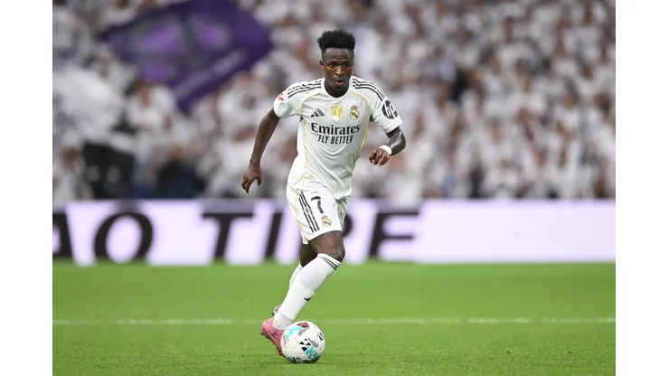 Vini Jr. em ação pelo Real Madrid. (Photo by Denis Doyle/Getty Images)