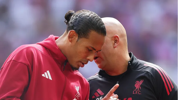 Liverpool de Arne Slot deixa Enzo Maresca intimidado no Chelsea. (Photo by Julian Finney/Getty Images)