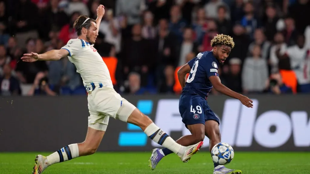 Ibrahim Mbaye em jogo do PSG. Foto: Franco Arland/Getty Images