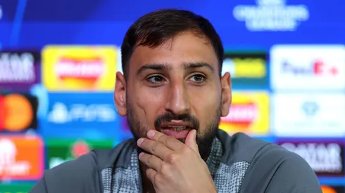 Donnarumma concede coletiva antes de jogo na Champions (Foto: Molly Darlington/Getty Images)