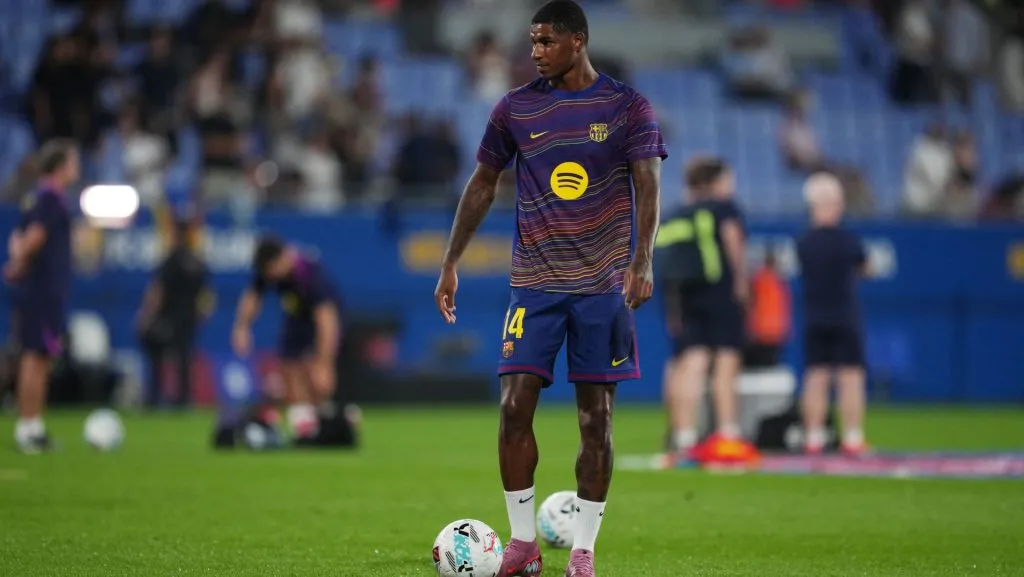 Rashford se aquece antes da partida da La Liga. Foto: Alex Caparros/Getty Images