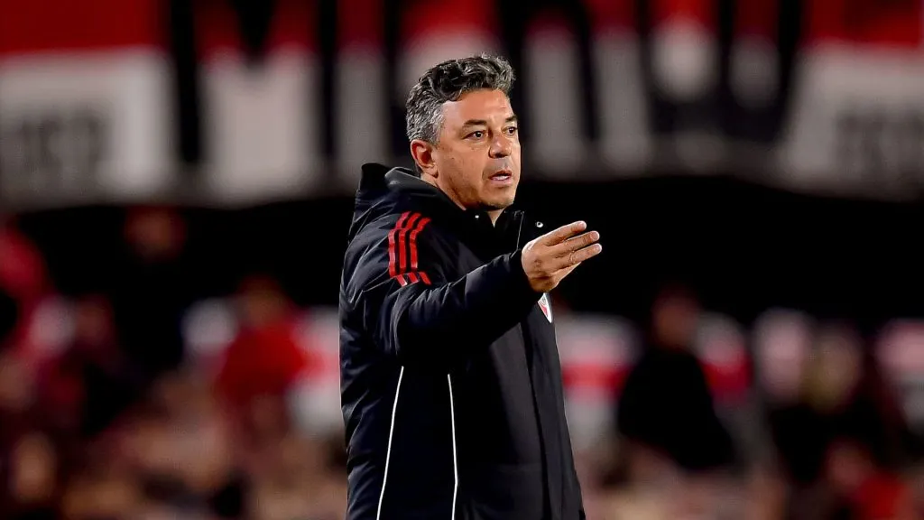 Gallardo durante jogo contra o Palmeiras no Monumental de Núñez (Foto: Marcelo Endelli/Getty Images)