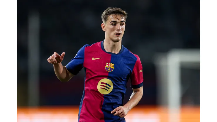 Gavi, do Barcelona - jogador não deve mais jogar pelo clube neste ano após passar por uma cirurgia para corrigir. Foto: Judit Cartiel/Getty Images
