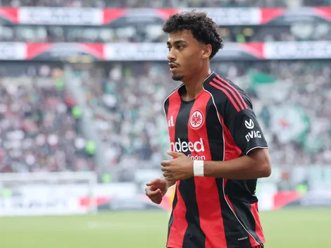 Manchester United mira contratação de Nathaniel Brown, destaque do Eintracht Frankfurt