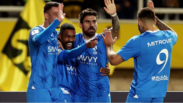 Alvo de Manchester United e Tottenham, Rúben Neves, do Al-Hilal, sinaliza positivamente para retornar a Europa. (Photo by Amin M. Jamali/Getty Images)
