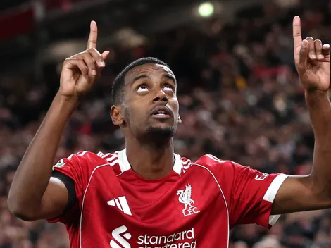 Alexander Isak celebra primeiro gol com a camisa do Liverpool