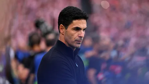 Mikel Arteta durante jogo do Arsenal na Champions League (Foto: David Ramos/Getty Images)