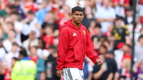 Diego León no aquecimento pelo Manchester United. Foto: Molly Darlington/Getty Images