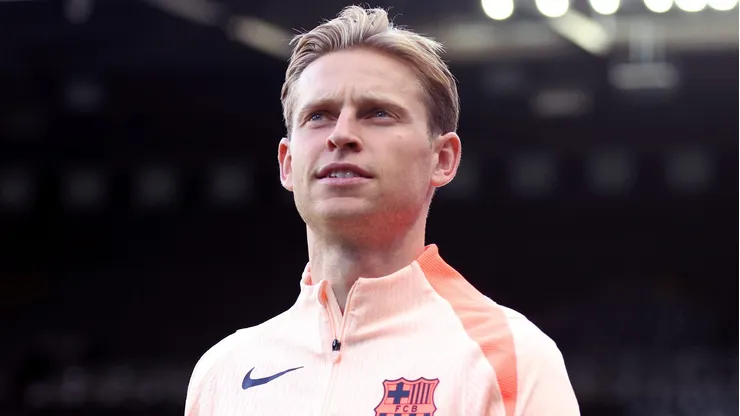 Frenkie De Jong aceita redução salarial e chega a acordo para renovar com o Barcelona (Photo by George Wood/Getty Images)